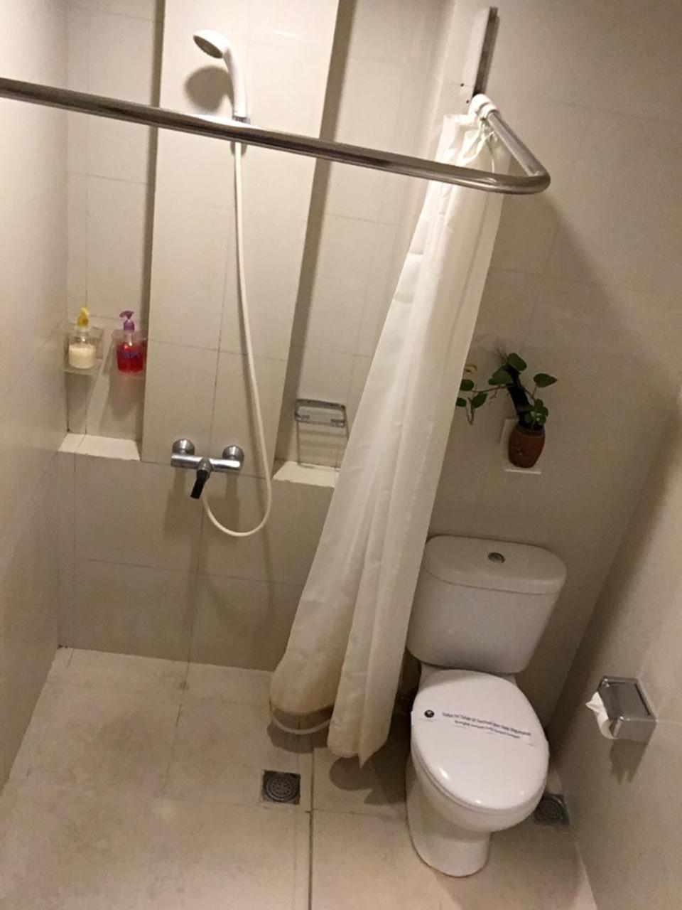 Hotel Wisata Niaga Пурвокерто Екстериор снимка